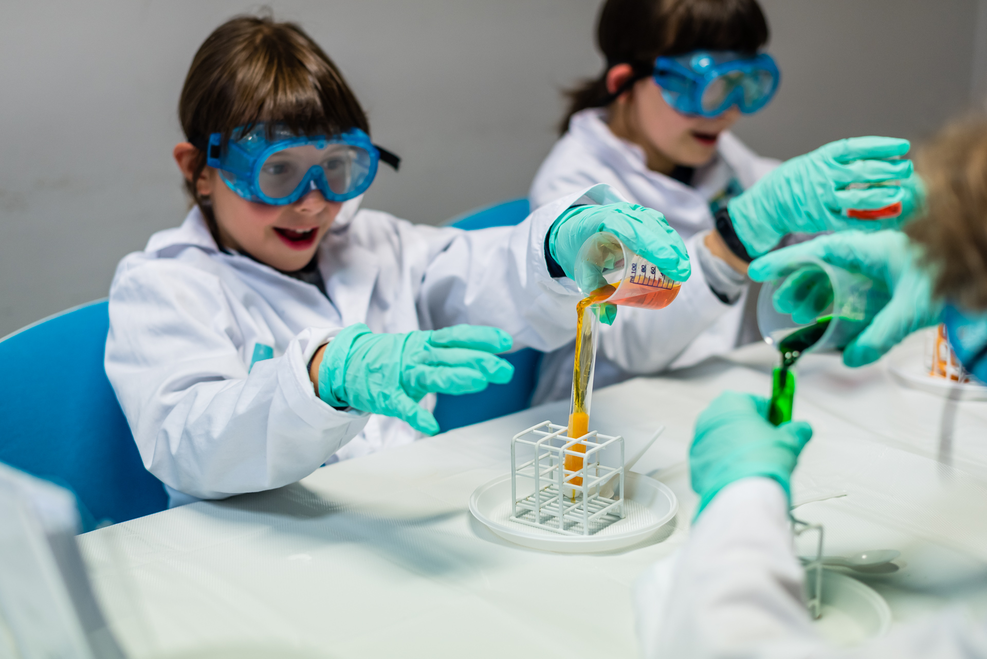 Akcja Reakcja – Laboratorium Młodego Odkrywcy