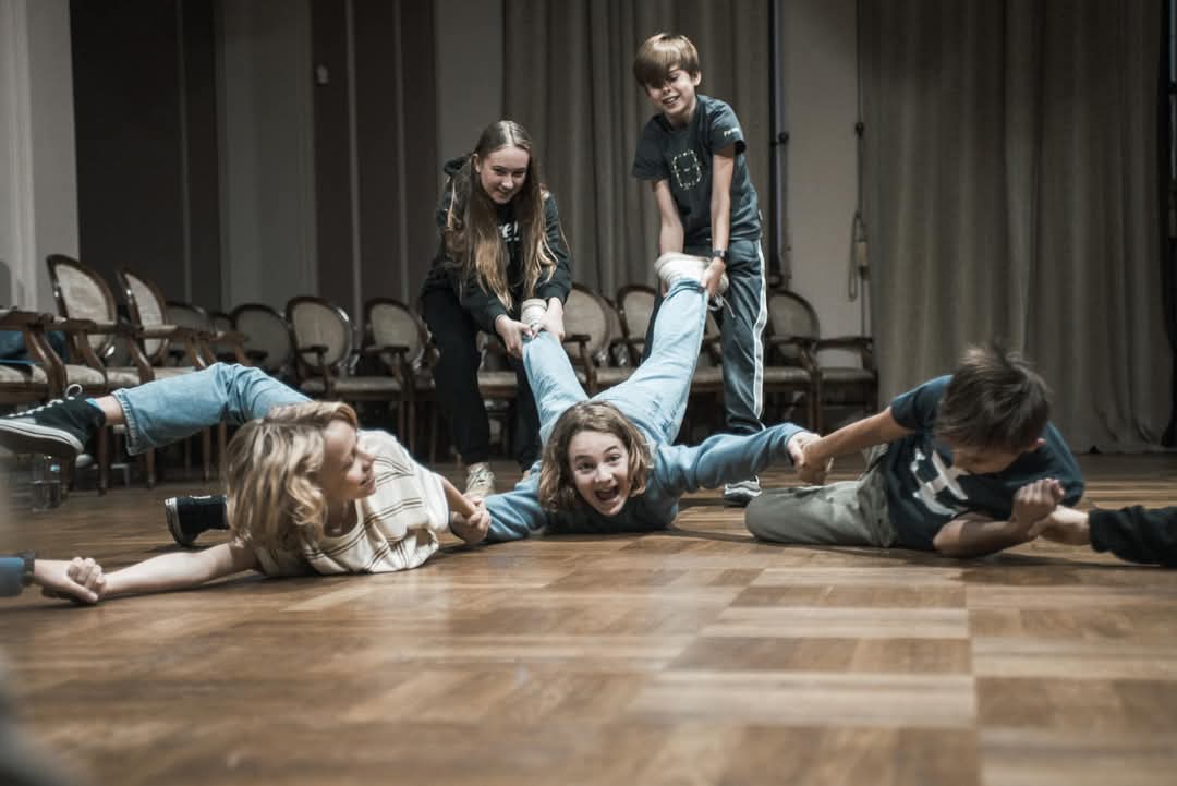 MAGIA TEATRU zajęcia teatralne dla dzieci i młodzieży- środa 3 grupy wiekowe : I gr. 6- 9 lat, II gr. 10-13 lat, III gr.14-17 lat