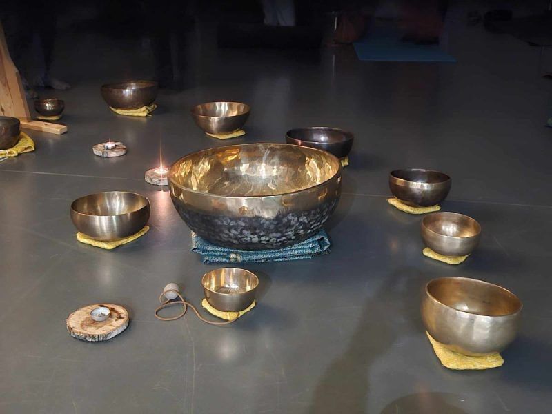 Relaksacja w dźwięku dzwonków, mis i gongów - warsztaty dla młodzieży (16+) i dorosłych