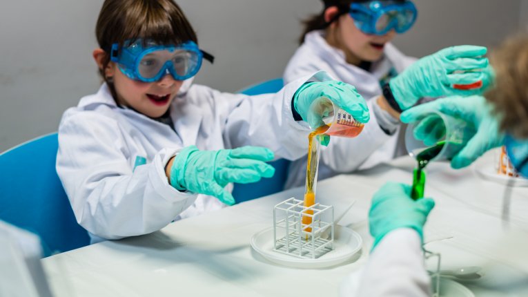 PS Klub Młodego Chemika