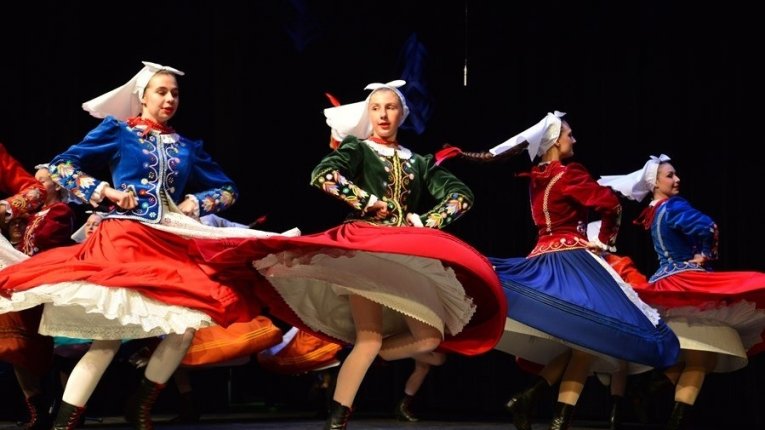 Taniec ludowy NOWOŚĆ