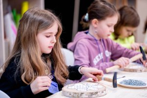 ZAJĘCIA PLASTYCZNE grupa młodsza