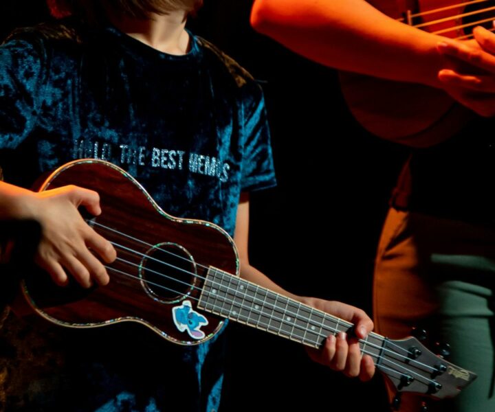 Nauka gry na UKULELE