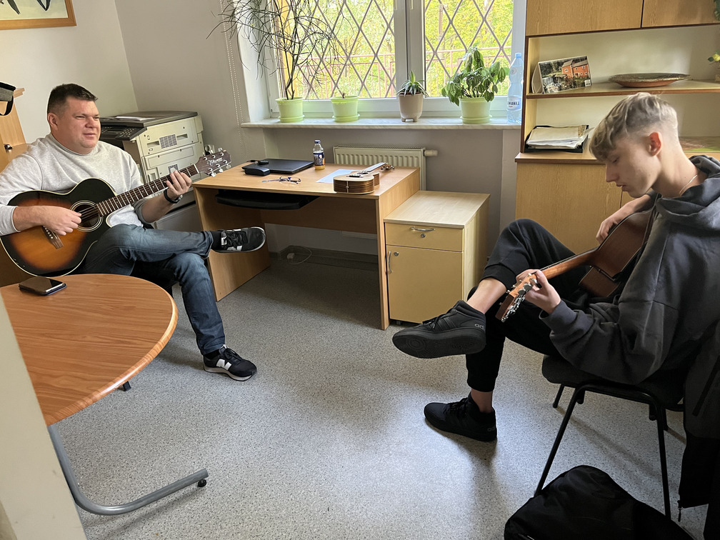 Gra na gitarze z Marcinem Wójciakiem