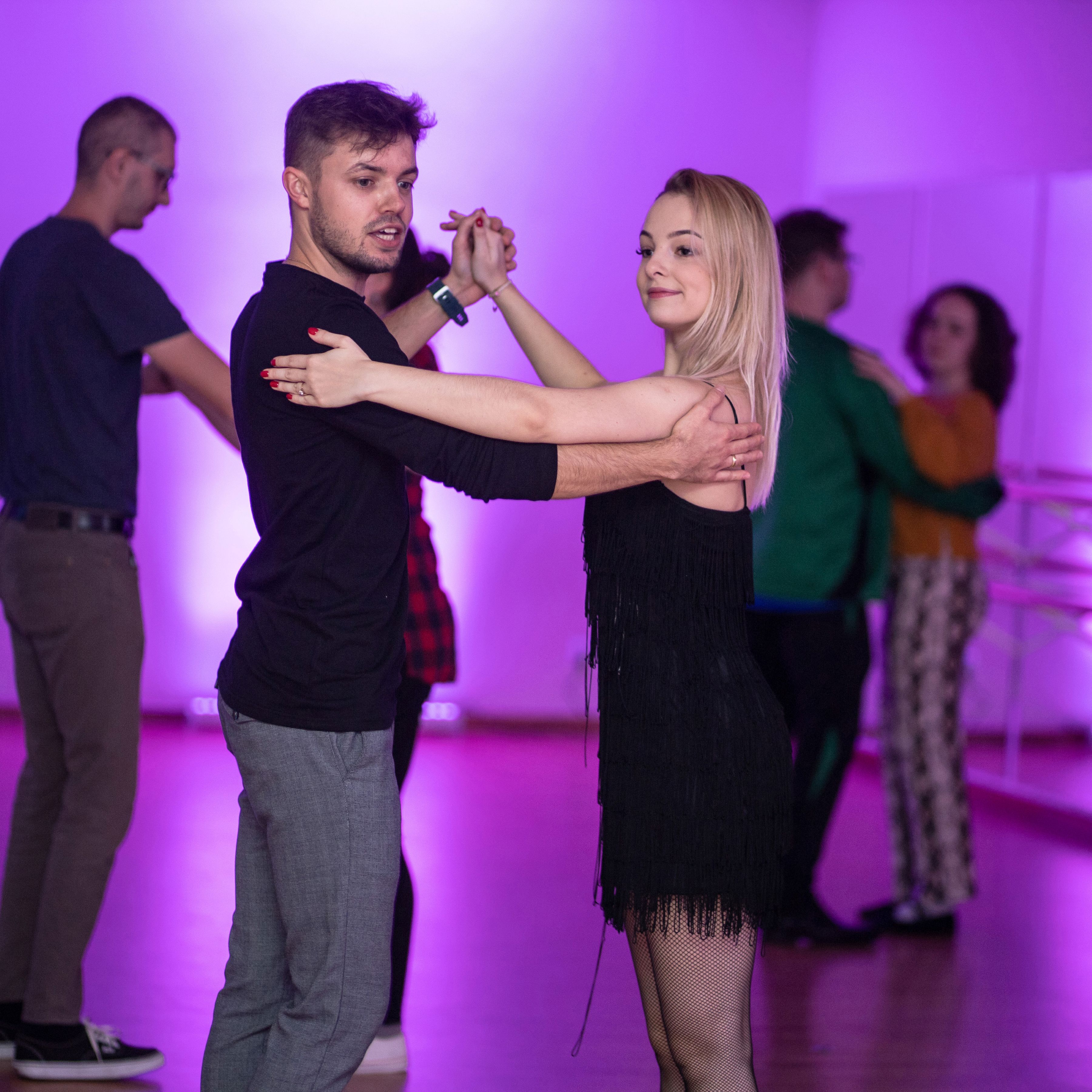 Taniec towarzyski dla par