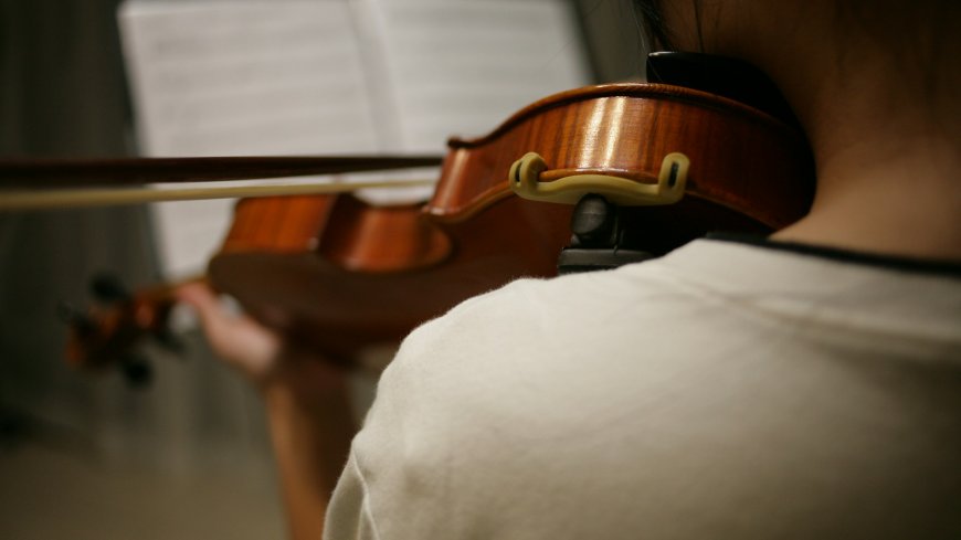 NAUKA GRY NA SKRZYPCACH