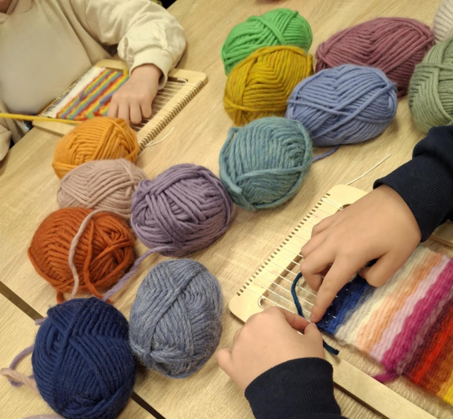 WŁÓCZKOSPLOTY- tkactwo artystyczne