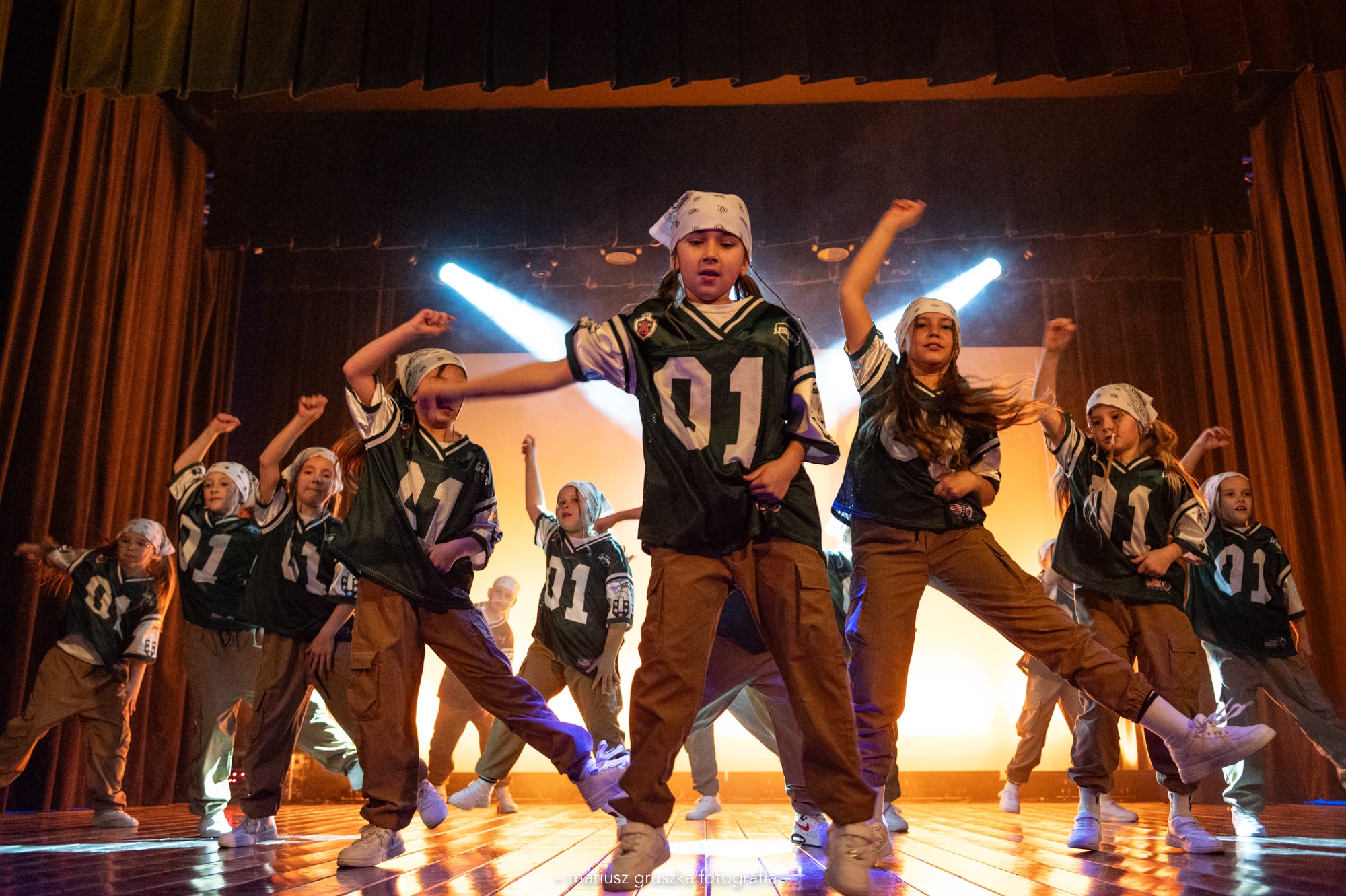 F2 - zaawansowana grupa tańca nowoczesnego Strumień