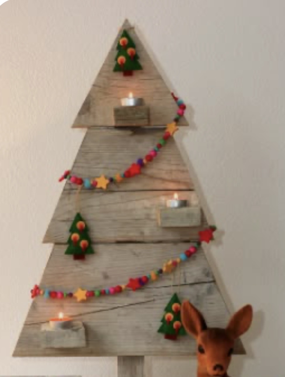 Drewniana choinka z ozdobami - 16.12 - warsztaty plastyczne dla dzieci - Przyczółkowa