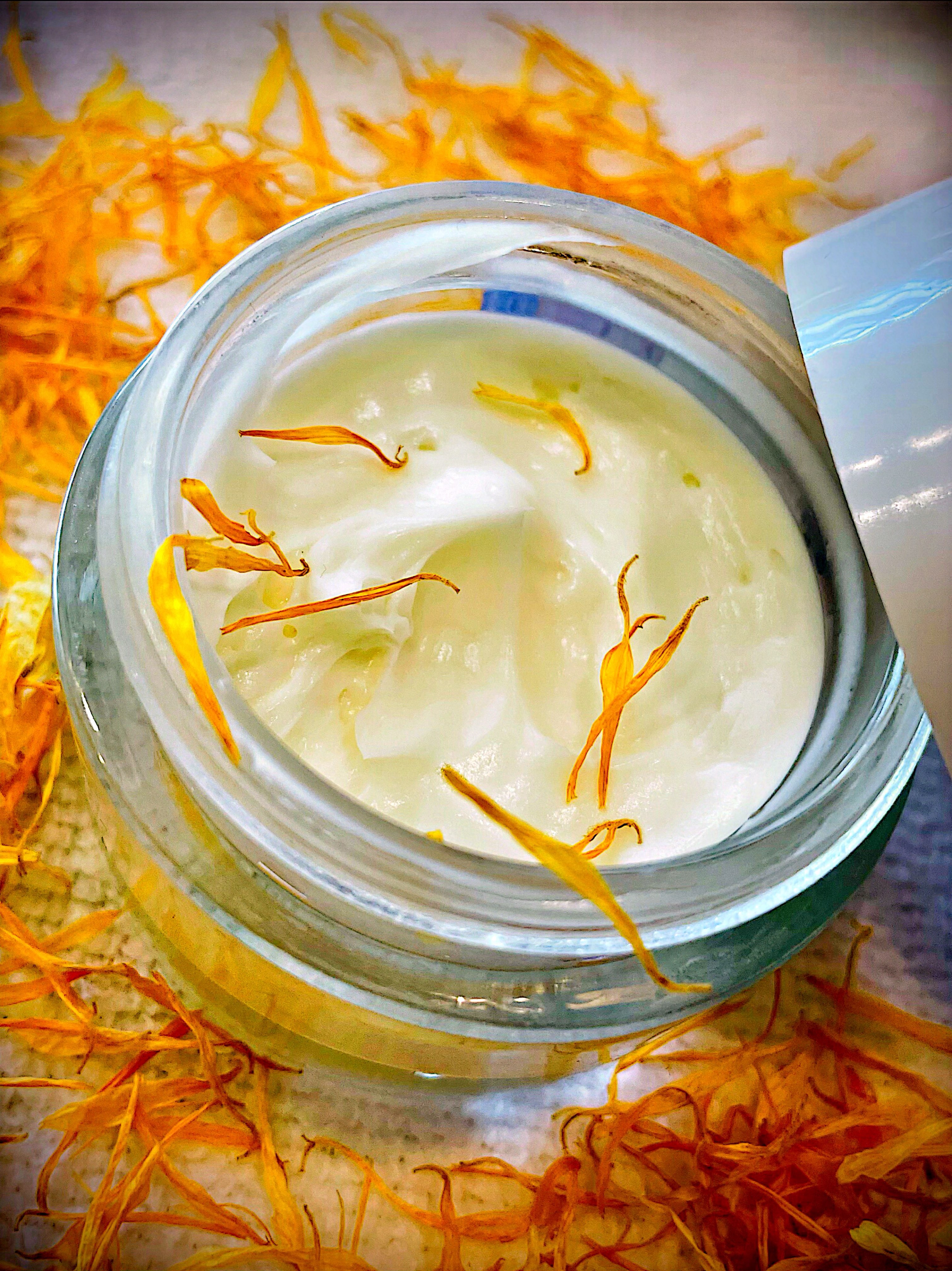 Ziołowa Esencja Kobiecości – warsztaty zielarsko-kosmetyczne z okazji Dnia Kobiet