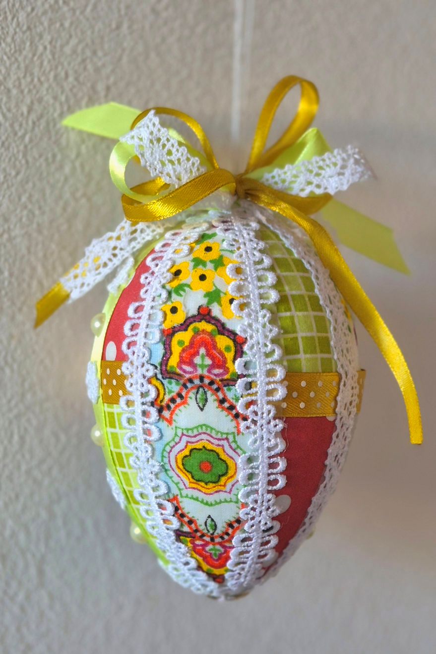 BLISKO TRADYCJI Pisanka w technice Patchwork