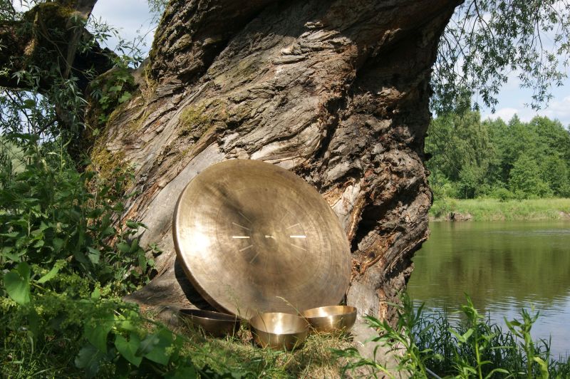 Relaksacja w dźwięku mis i gongów - warsztaty dla młodzieży (16+) i dorosłych