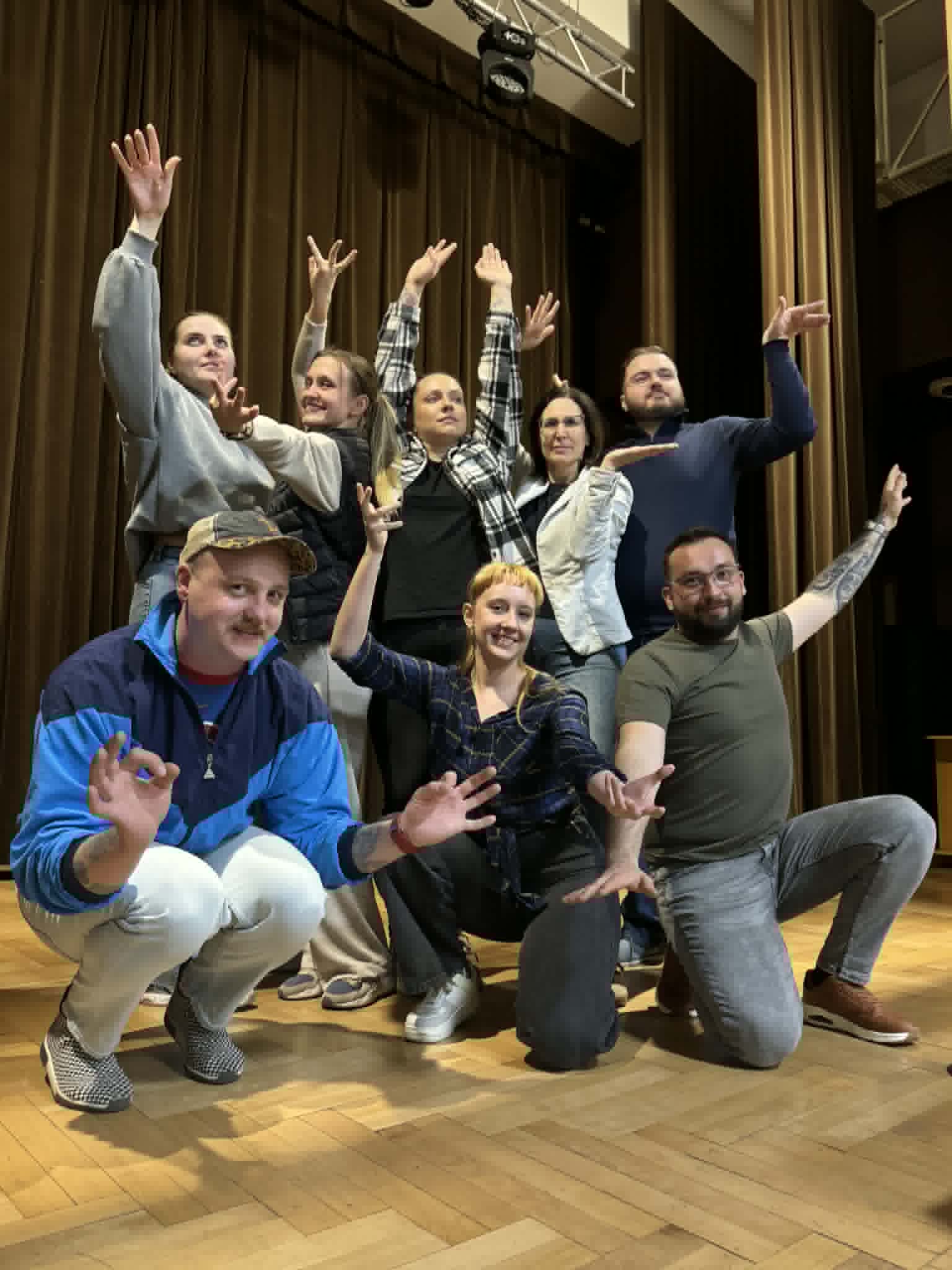 TEATR PO GODZINACH