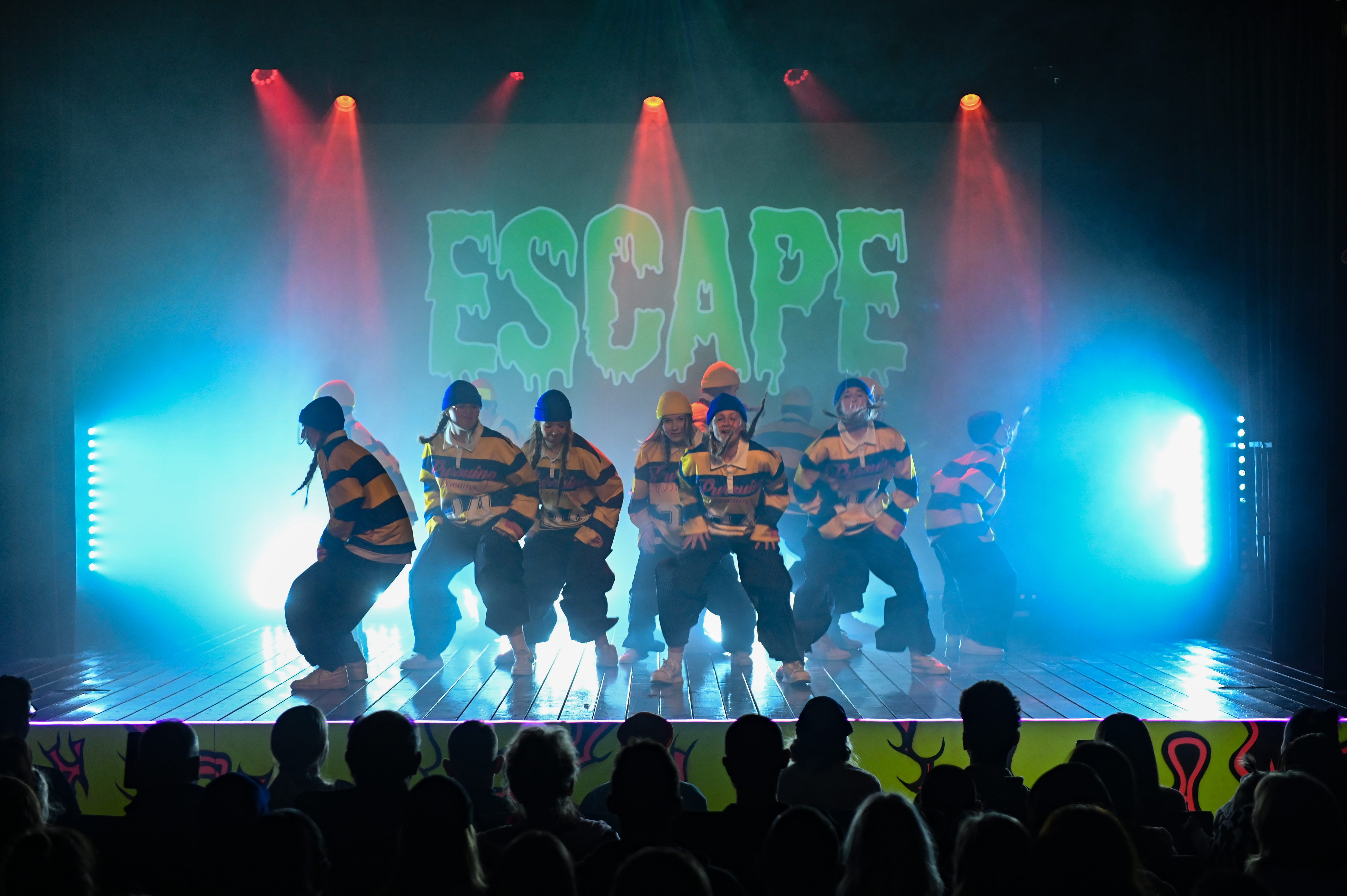 ESCAPE - grupa tańca nowoczesnego Strumień