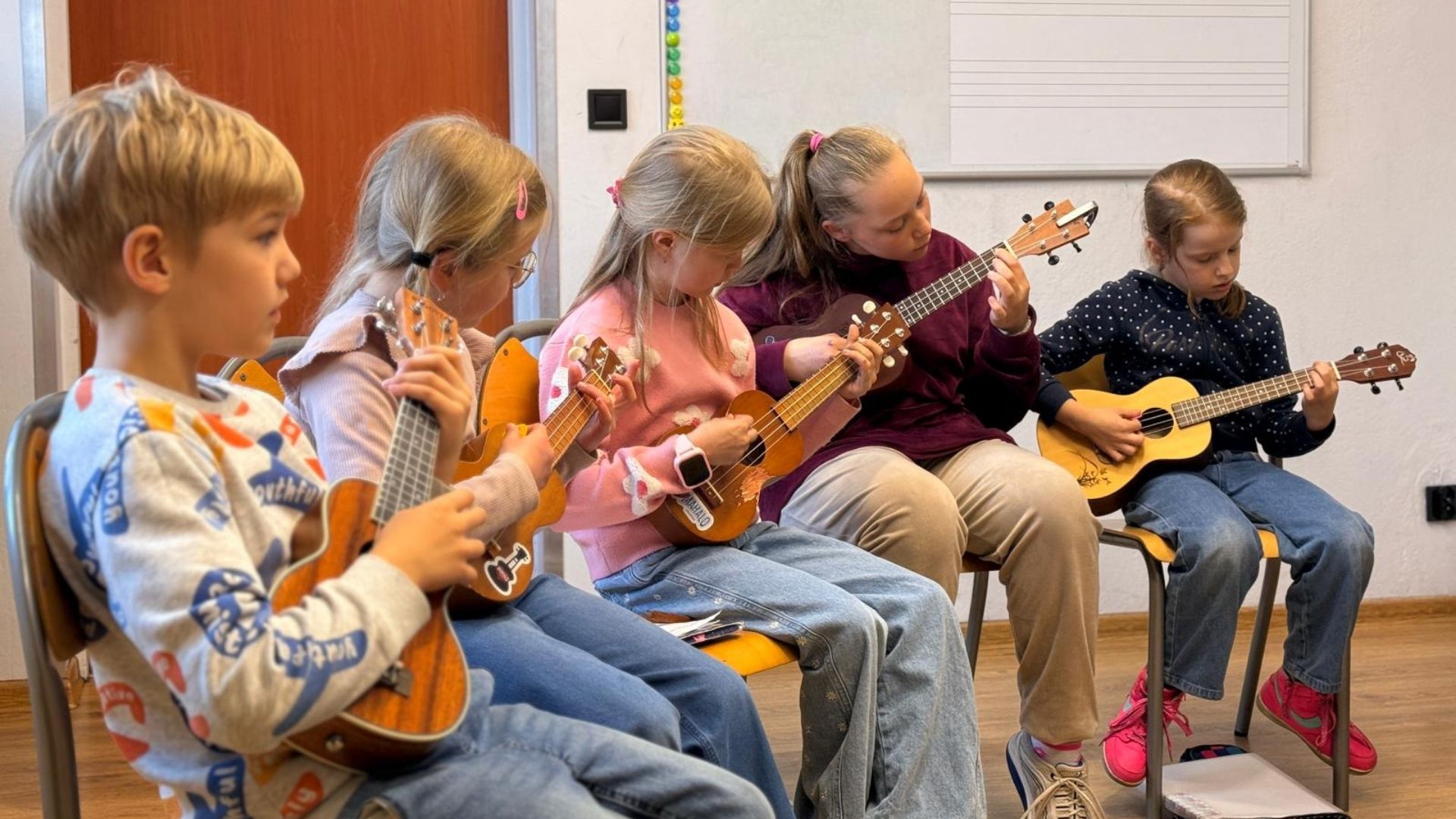 UKULELE