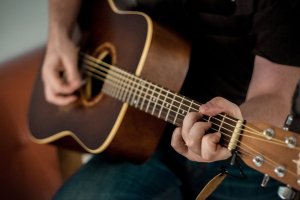 Nauka gry na gitarze