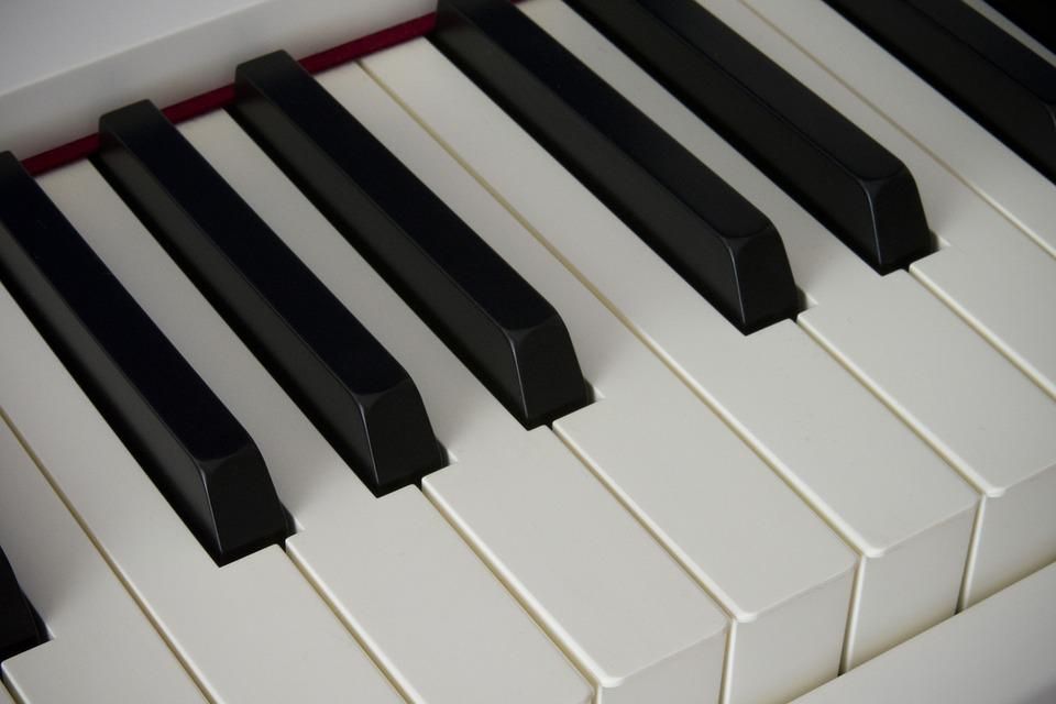 Lekcje gry na pianinie - J. Kantor