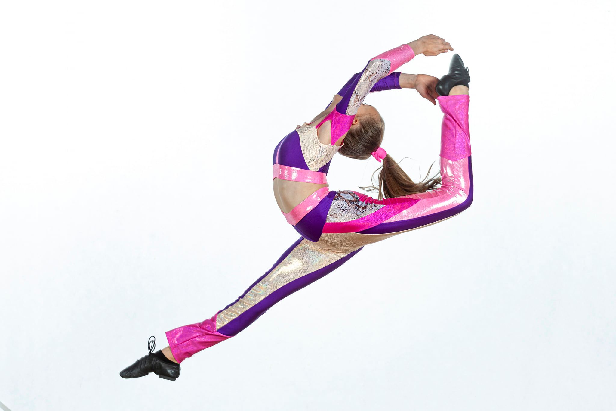 Gimnastyka z elementami akrobatyki_FOUETTE